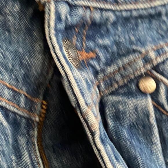 Levis Vintage 900 Series Woman's Size 27 Inch High Waist Double Button Fly Jeans - Picture 11 of 16